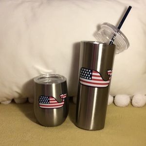 2 NWT VINEYARD VINE LIDDED 4th July WINE WHALE CUP